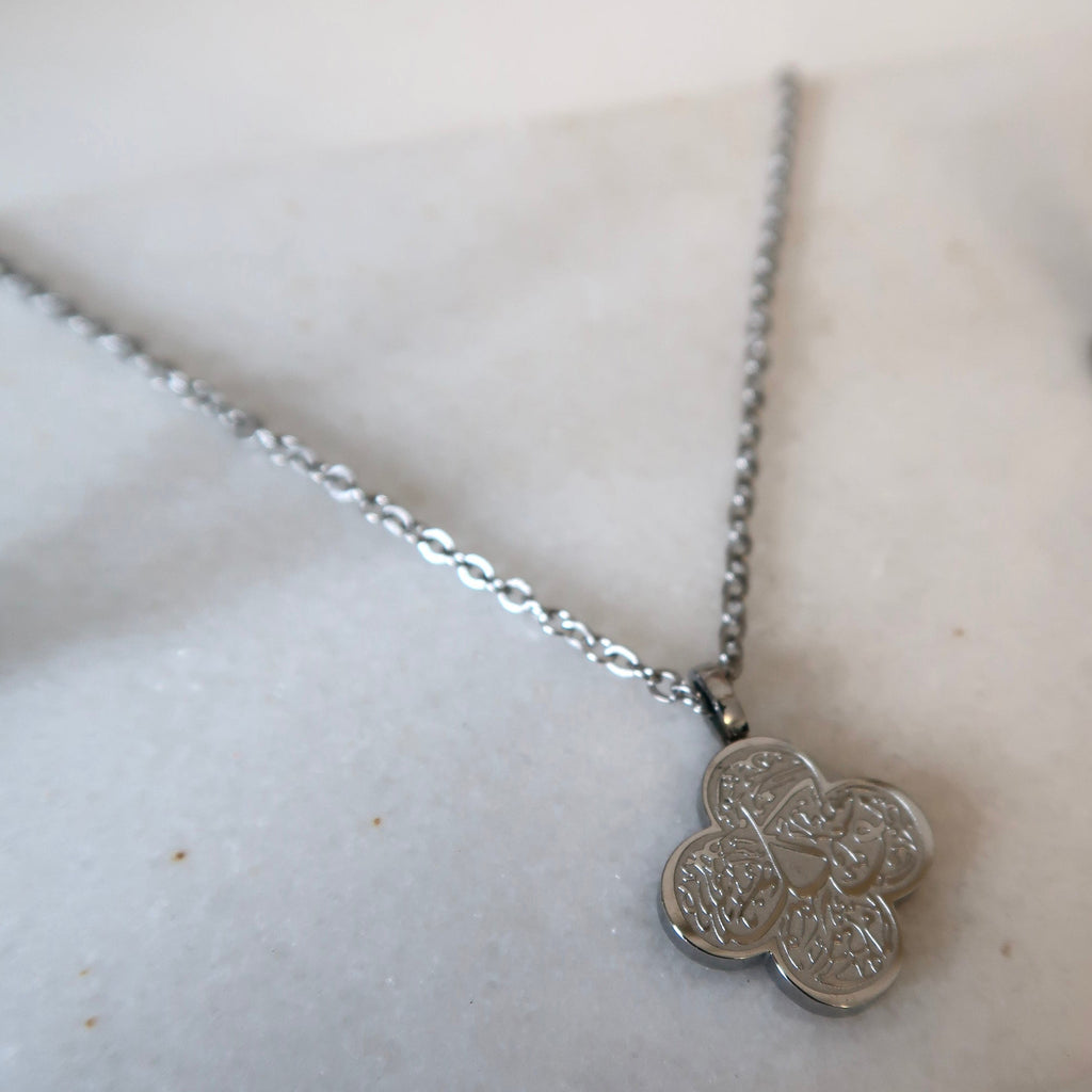 Tawakkul Clover Necklace - Silver