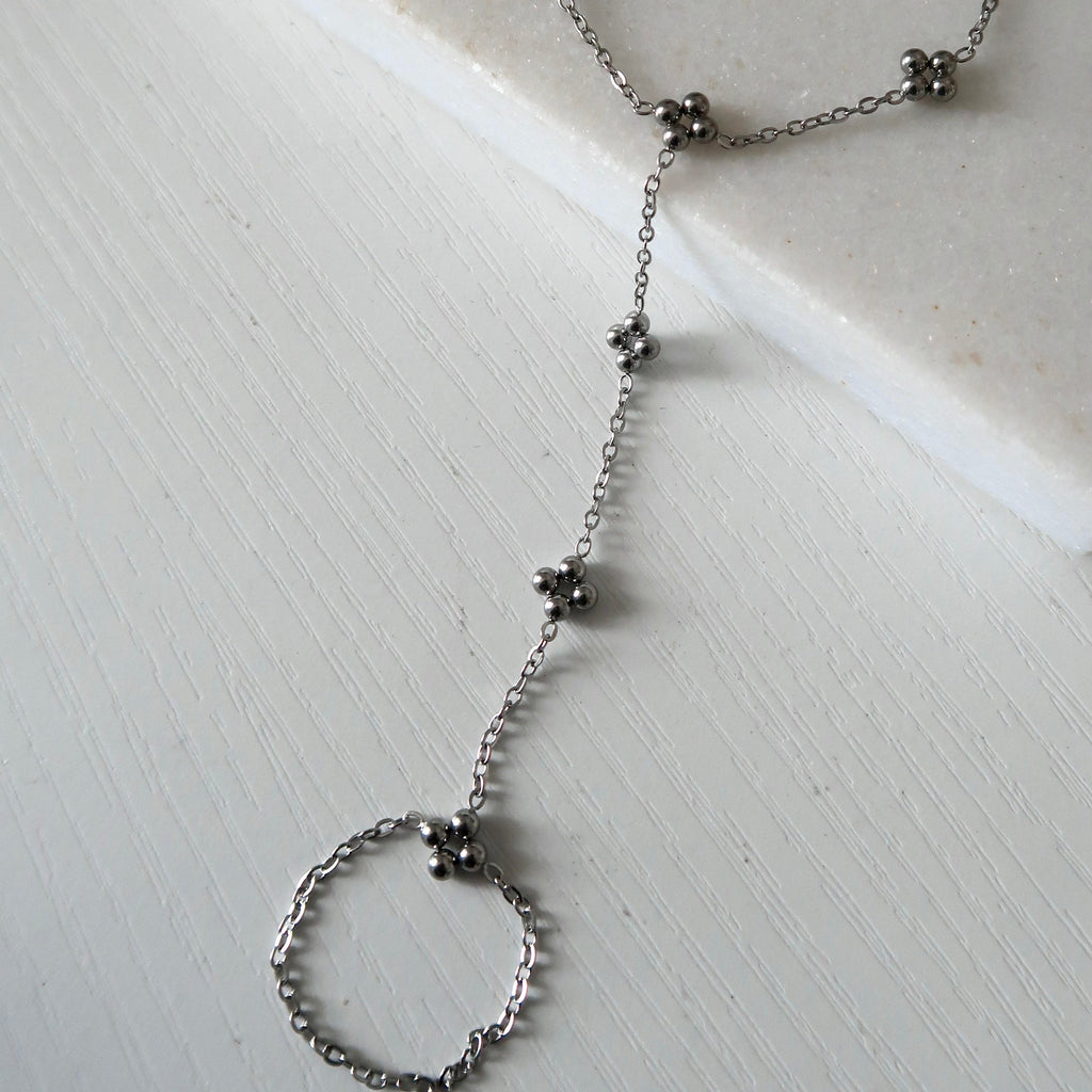 Mini Clover Hand Chain - Silver