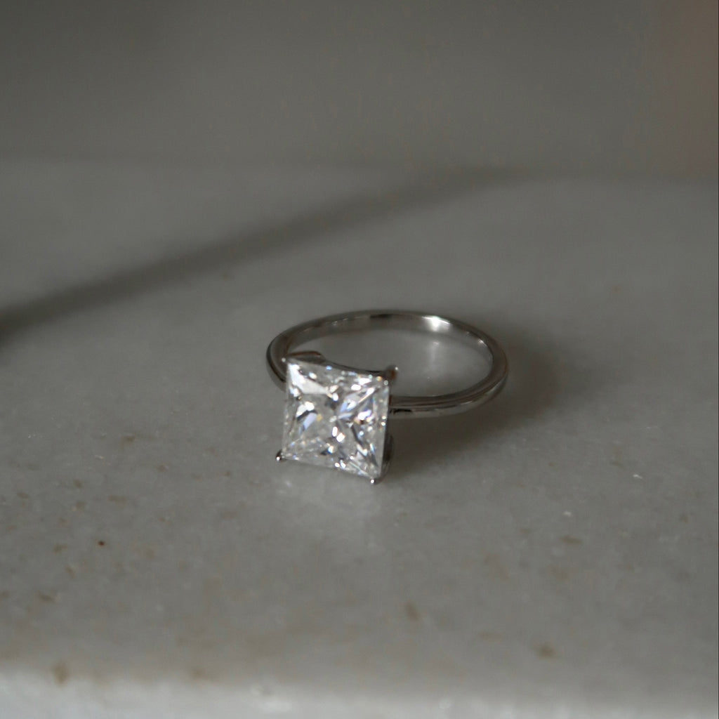 Princess Cut Moissanite Ring - Size 6