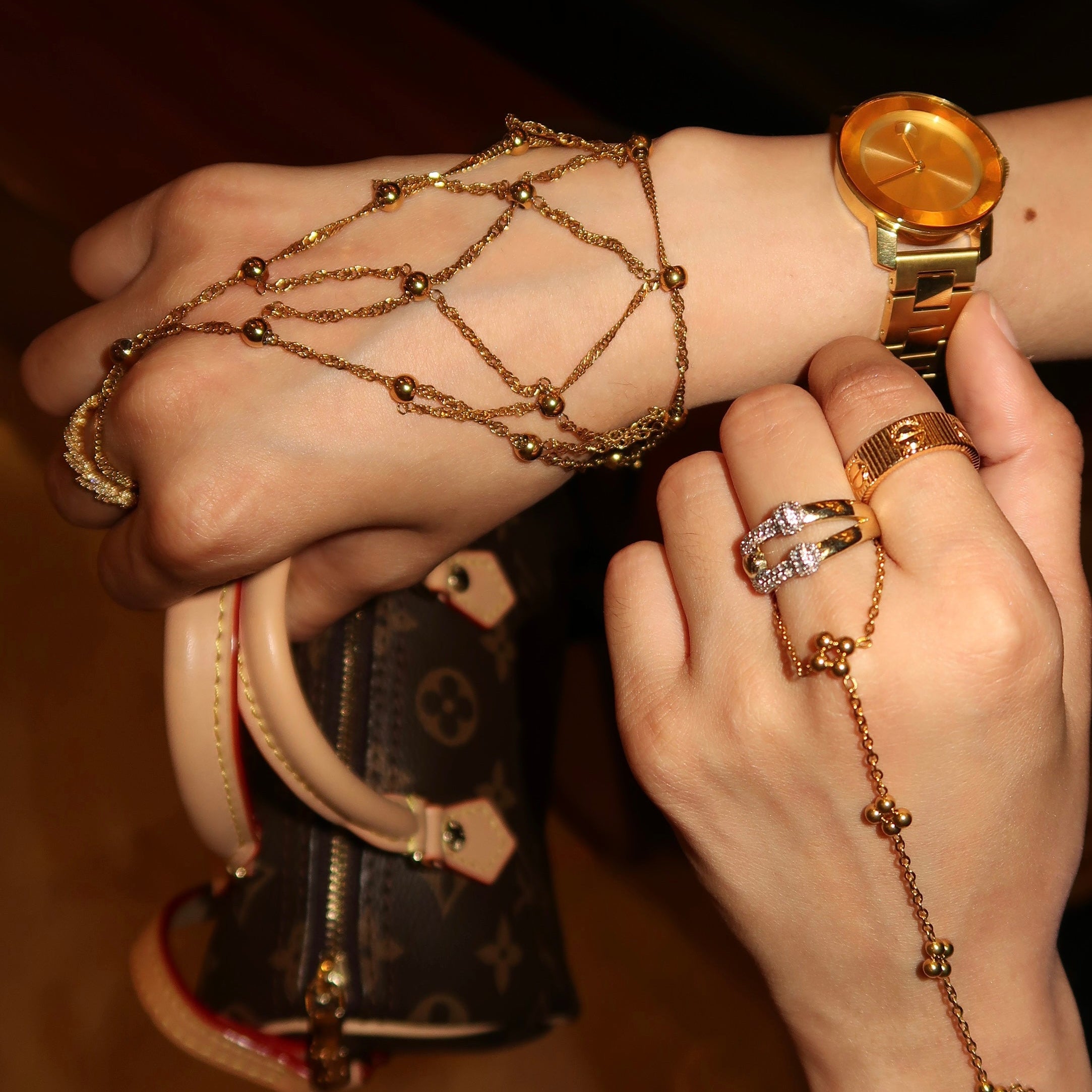Golden Veil Hand Chain
